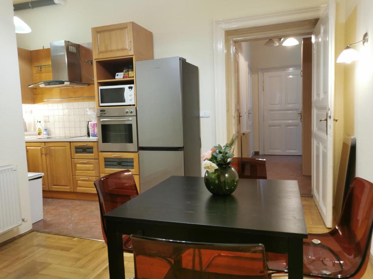 Andrassy Suite بودابست المظهر الخارجي الصورة